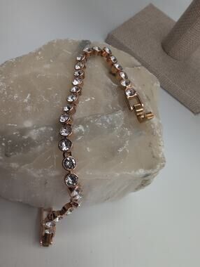 Swarovski Rose Gold Tone Crystal Tennis Bracelet Box Clasp with Safety Link